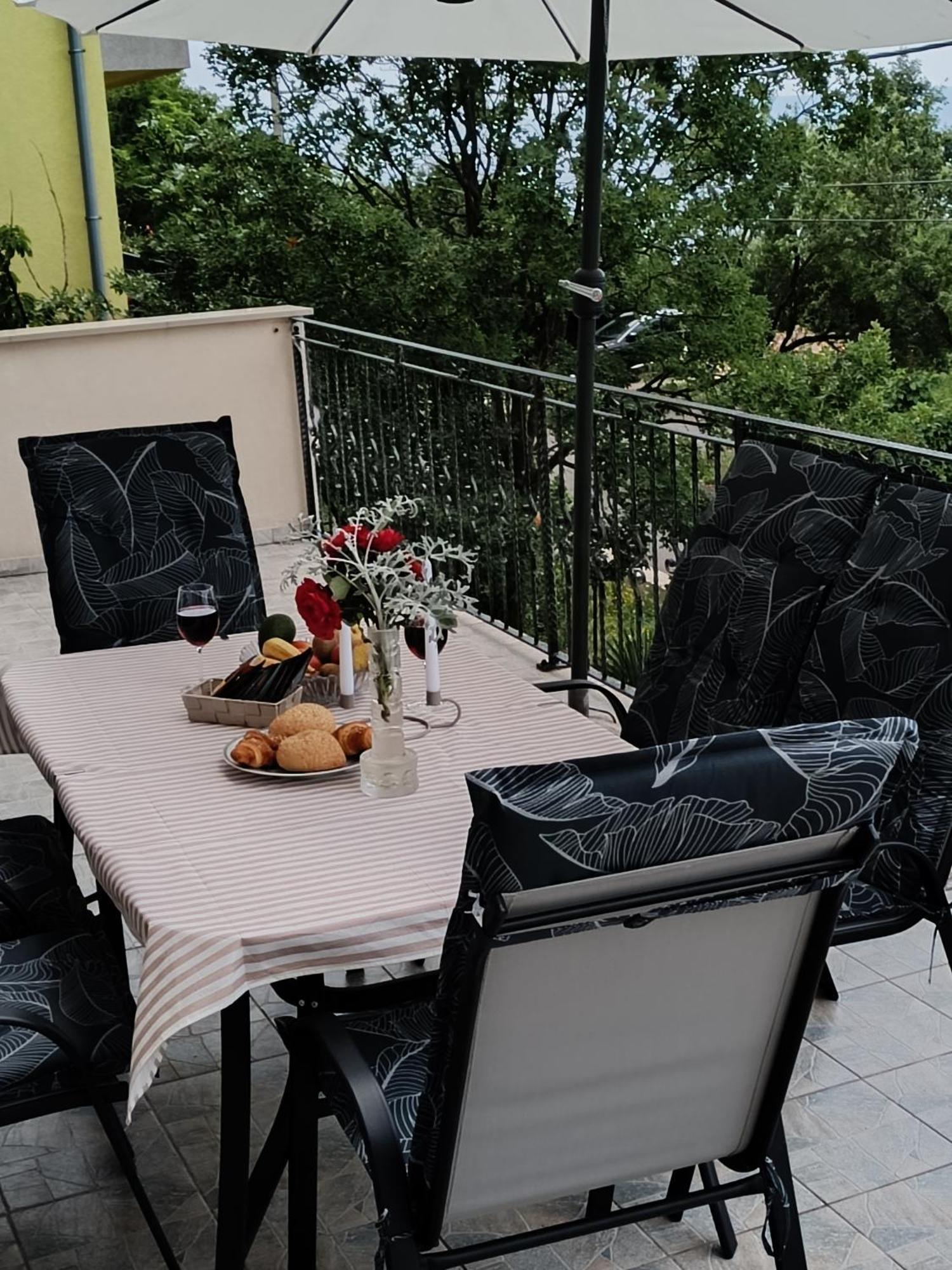 App Martina Apartment Dramalj Exterior photo